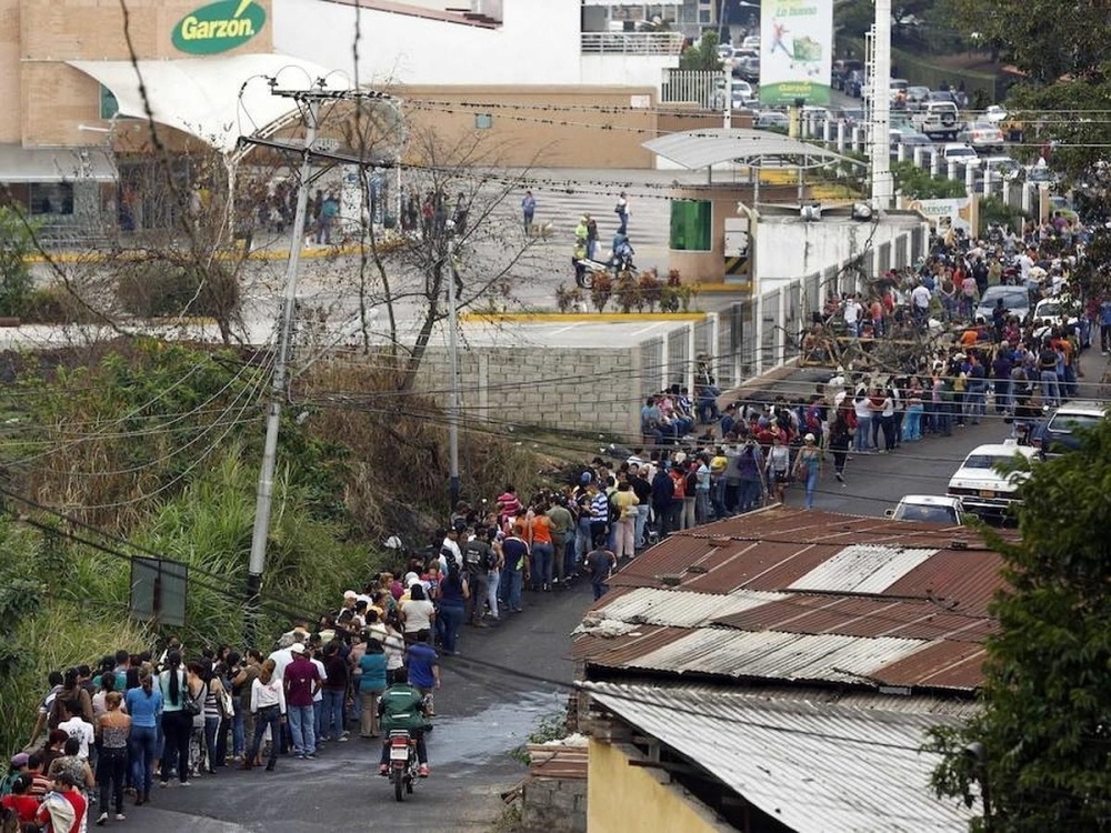 colas-supermercado-venezuela-reuters_xoptimizadax--1200x900